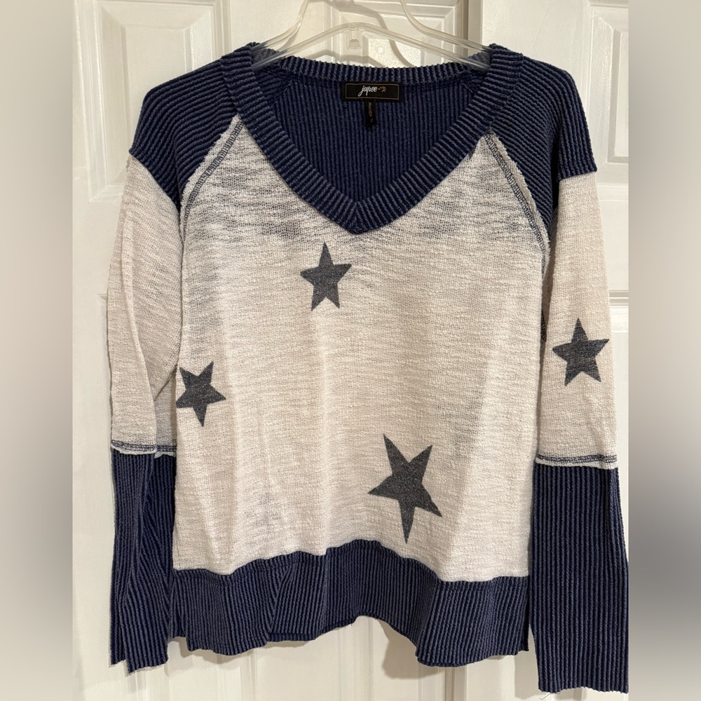 Star Print V-Neck Sweater in Navy & Cream by Blank NYC